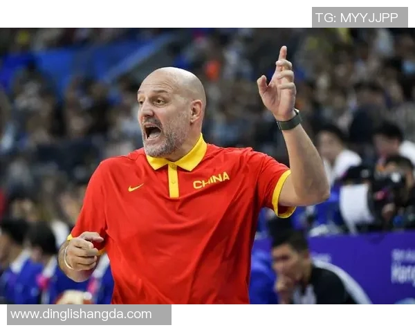 姚明谈尤纳斯执教风格与中国篮球未来发展方向的深刻见解