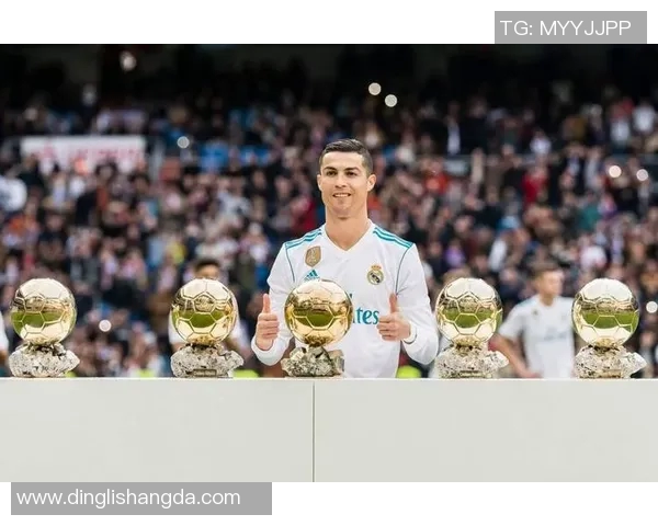 贫民区足球明星如何逆袭成就梦想与希望的传奇故事