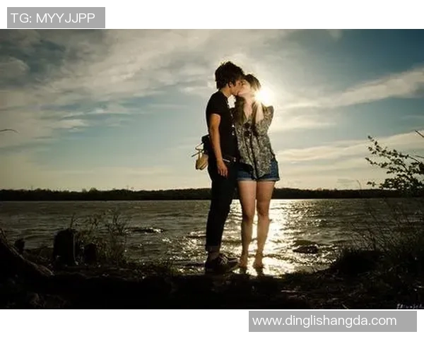 足球明星的爱情故事与他的多位女友们的浪漫回忆